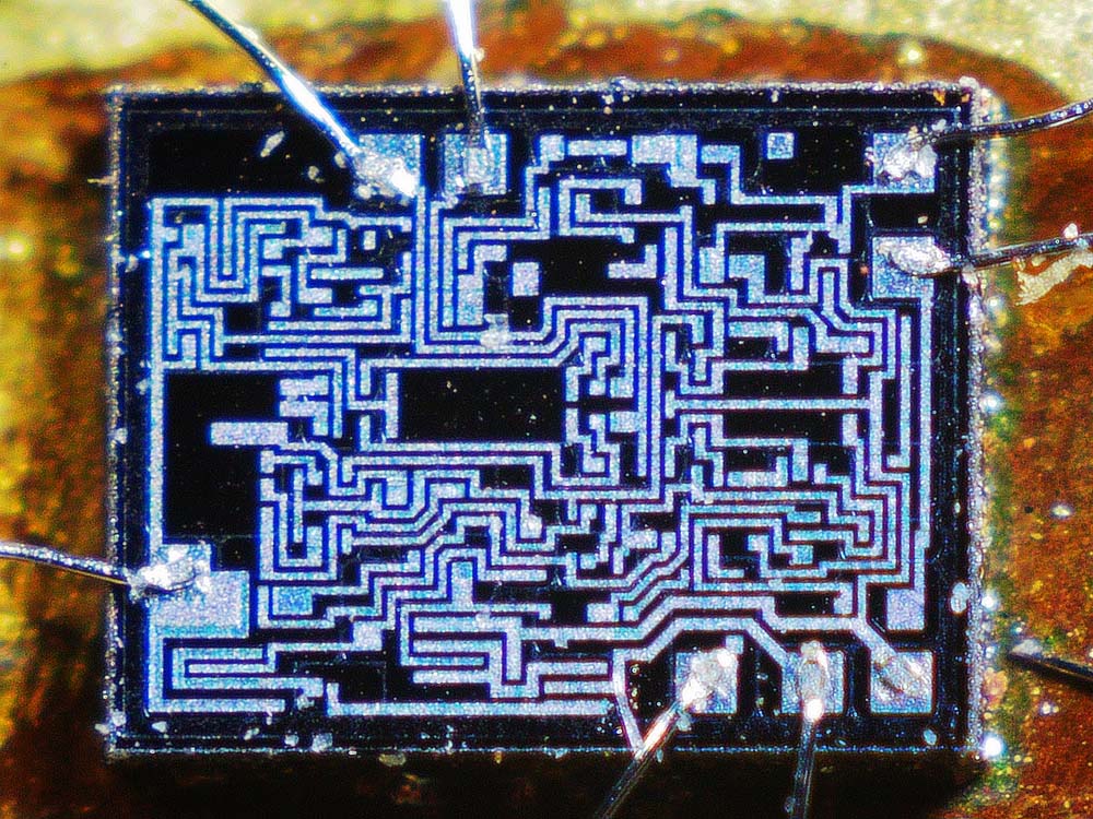 HA2525 integrated circuit detail