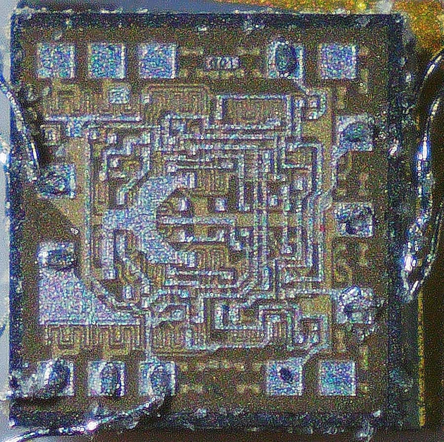 Detail of hybrid device