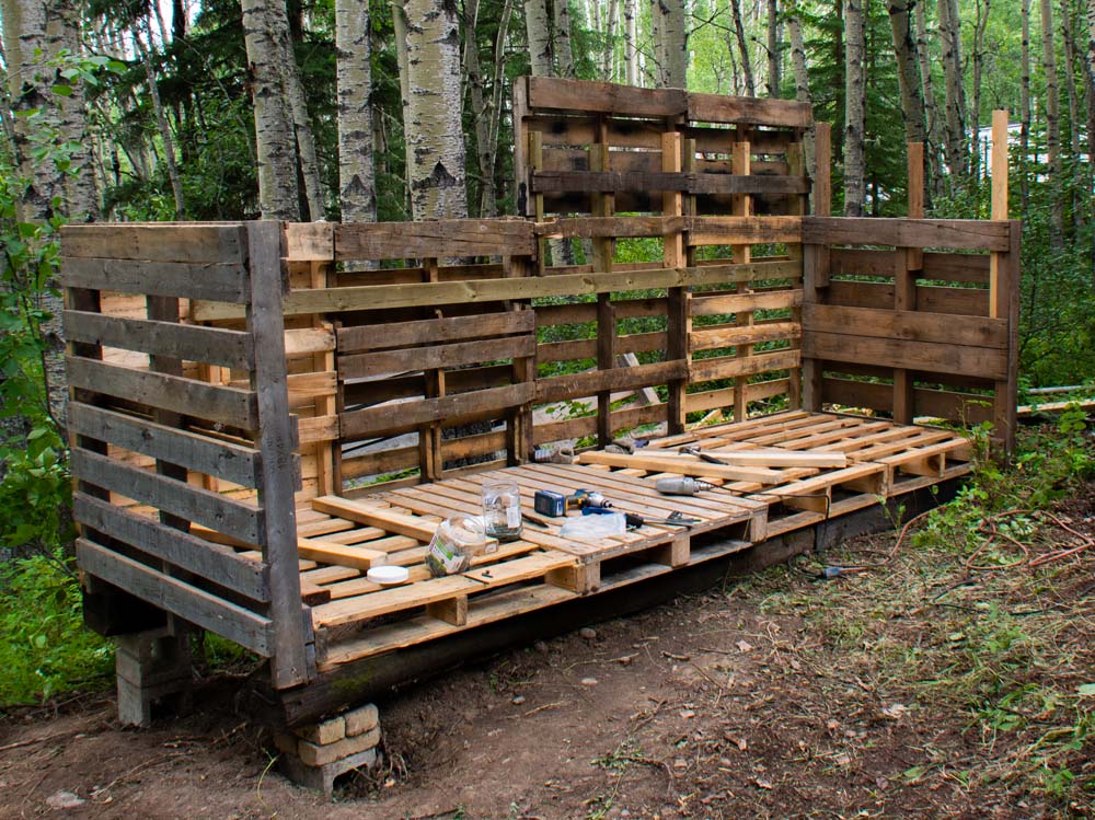 Recycled pallet shed under construction